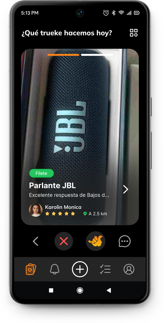 Truekazo mostrando un parlante JBL
